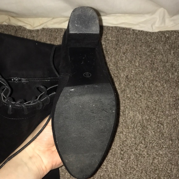 Boots - Picture 4 of 5